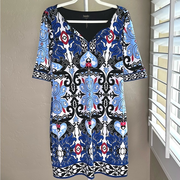 Laundry By Shelli Segal Dresses & Skirts - Laundry By Shelli Segal Blue and White Sheath Dress Size Small Short Sleeve